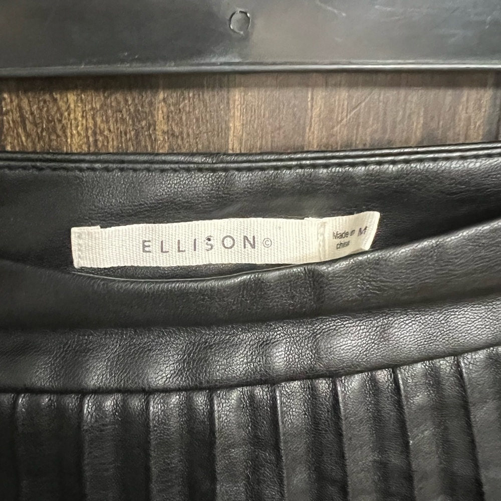 Ellison Black Accordion/Pleated Faux Leather Mini Skirt-Size Medium - Picture 4 of 4